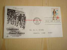 4 erilaista vanhat armeijan uniformut, Uniforms of the Armed Forces, 1975, USA, ensipäiväkuorta, FDC. Katso myös muut kohteeni, mm. noin 1 200 erilaista