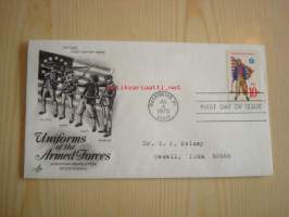4 erilaista vanhat armeijan uniformut, Uniforms of the Armed Forces, 1975, USA, ensipäiväkuorta, FDC. Katso myös muut kohteeni, mm. noin 1 200 erilaista