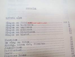 Axel E. Öhman - Dikter, finlandssvenska prosa av en amatör -suomenruotsalaisen harrasterunoilijan kirjaksi sidottu kokoelmaksi vuodelta 1935, mukana myös runoja