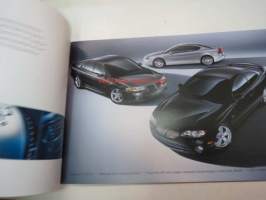 Pontiac 2004 -myyntiesite -sales brochure, in english
