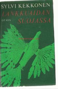 Kekkonen, Sylvi, 1900-1974. Nimeke:Lankkuaidan suojassa : Lapsuudestani.