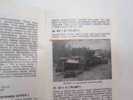 Panssarimuseo - ulkoilmaosaston opaskirjanen -guide to tank museum collections (outdoors section)