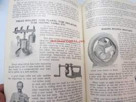 Haywood´s Tire Surgery - Complete course in tire repairing -autoilun alkuaikojen voimakkaan kasvun aikana tarvittiin myös rengaskorjaamoja ja -korjaajia,