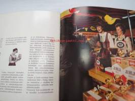 Oy Gustav Paulig Ab - yrityksen ja sen tuotteiden esittelykirja vuodelta 1976 -brochure book / company presentation