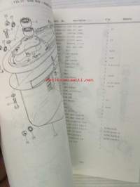 Suzuki DT85F - Parts Catalogue -perämoottori varaosaluettelo, katso kuvista tarkemmat mallimerkinnät