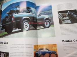 Nissan Pick-Up 1999 -myyntiesite / brochure, in finnish