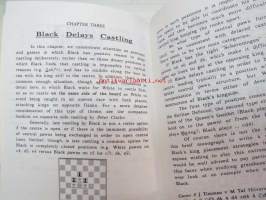 Delayed Castling -chess book / shakkikirja