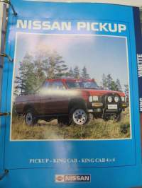 Nissan pakettiautojen tuotekansio / dealer´s van info folder