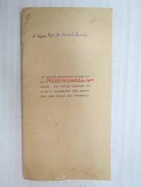 Nugae (Napoli, 1889) - &quot;All signor Prof. Dr. Kaarle Krohn - Il Dono e personale...&quot;) -tekijän henkilökohtaisella omisteella prof. Kaarle Krohnille, italialaisia