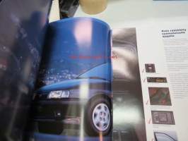 Nissan Primera 1994 -myyntiesite / brochure