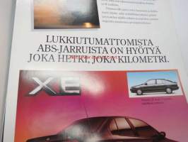 Nissan Primera Special Editions 1994 -myyntiesite / brochure