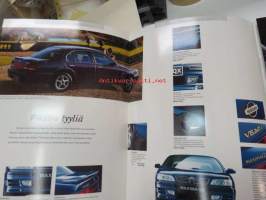 Nissan Maxima QX Lisävarusteet -myyntiesite / brochure