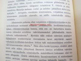Mordvalaisten, tseremissien ja votjakkien kosinta- ja häätavoista - vertaileva tutkimus yhteissidoksessa -wedding ceremonies, ex Ilmar Talve library