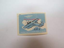 AN-2 lentokone -neuvostoliittolainen tulitikkuetiketti - Soviet matcbox label