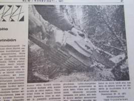 Koneviesti 1971 nr 22, sis. mm. seur. artikkelit / kuvat / mainokset; Nordsten Combi-Matic testissä, David Brown 995, 2 paalainta &quot;itse teossa&quot; Welger AP 41 -