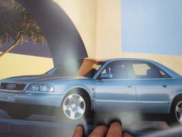 Audi A8 -myyntiesite / brochure