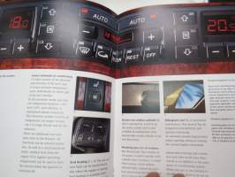 Audi A8 -myyntiesite / brochure