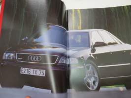 Audi A8 -myyntiesite / brochure