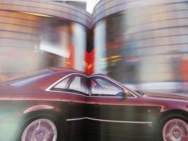 Audi A8 -myyntiesite / brochure