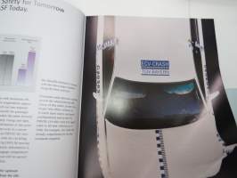 Audi A8 -myyntiesite / brochure
