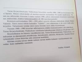 Turun Kirjatyöntekijäin Yhdistys 1890-1980 historiikki + 2 eri koneella kirjoitettua käsikirjoitusta / versiota? ko. teoksesta sekä muuta yhdistyksen