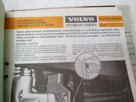 Volvo hydrauliikka F11, V30, V33 teknistä tietoa, esitteitä, ohjekirjoja -tehtaan alkuperäinen kansio -factory original hydraulics binder with manuals, brochures