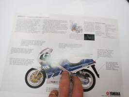 Yamaha FZR1000 -myyntiesite / brochure