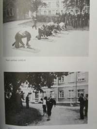 Merisotakoulun upseerikurssi 106 3.8 - 10.11.1989