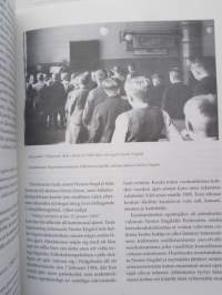 Opin tiellä - På lärdomens stig 1649-1999