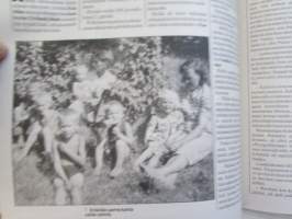 Alibi 1994 nr 11 sis. mm. artikkelit / kuvat / mainokset; Sergei Golovkin, Itävaltalainen TV-julkkis Helmut Frodlin tappoi kilpailijansa, Daniel Medelpan, Karen