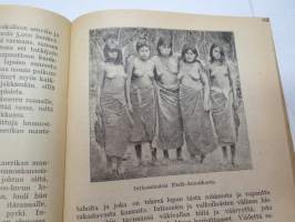 Työmiehen Kalenteri I 1922, sis. mm. seur. artikkelit / kuvat / mainokset; Kansikuvitus sekä kalenteriosan vinjettikuvitus I. Vickberg; Ikuinen muisto