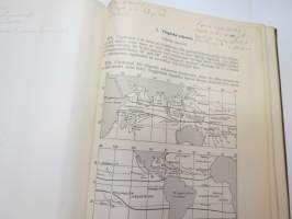 Lärobok i navigation för Flottans undervisningsanstalter och navigationsskolorna -navigation book for martime schools