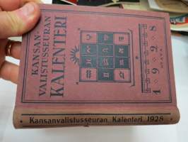 Kansanvalistusseuran Kalenteri 1928, sis. runsaasti mainoksia, artikkeleita, tilastotietoa, rautateitten ja postin kulku, virkamiehistö, puolueet,