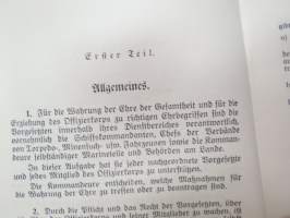 Wahrung der Ehre - Der Oberbefelshaber der Kriegsmarine MPA. 2300 - Saksalaisen merisotilaan koulutukseen liittynyt saksalaista sotilaskunniaa käsittelevä teos?