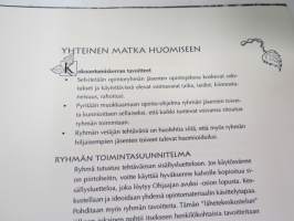 Juuret huomiseen opintoaineistokansio (2002) - Visakoivu / Virtasen visaopas / Kokemuksia visakoivun kasvatuksesta (1951) -curly birch farming