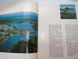 Kajaani Oy 1907-1967 -kuvakirja tehtaan nykypäivästä (saksankielinen) / presentation book of an mill (in german)
