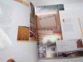 Laitila kuvateos -kuntaesittelykirja, teksti suomeksi, ruotsiksi ja englanniksi -community presentation book