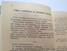 Suomen Urheiluliitto toimintasäännöt, rata- ja kenttäurheilun kilpailusäännöt, SVUL:n yleiset kilpailusäännöt 1945 + erilliset Mestaruuskilpailusäännöt