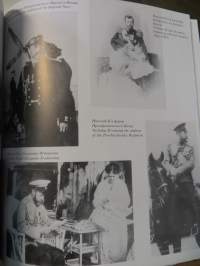 Romanovit aikojen saatossa 1860 - 1997. The Romanovs- Trought Time 1860-1997