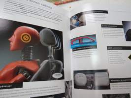 Nissan Almera 2001 -myyntiesite / brochure