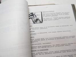 Nissan haarukkatrukki H01 ja 02 (OM6Z-H012G0 March 1986) -käyttö- ja huolto-ohjekirja -instructions &amp; service manual in finnish