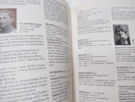 Liikkeen puolesta - Työväen Urheiluliiton naisia 1919-1996 matrikkeliteos -women in athletic clubs union
