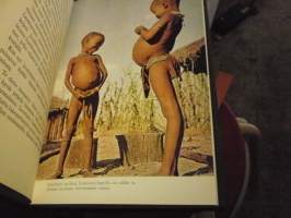 Afrikan safari - Autolla Afrikan ympäri
