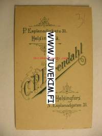 Pappiskuva C. P. Dyrendahl Helsingfors/Helsinki -visiittikorttivalokuva