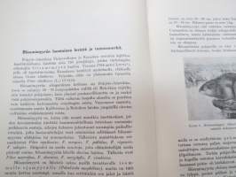 Biisamimyyrä (Fiber Zibethicus), kirjassa runsaasti merkintöjä ja irtoliuskoja jokunen - lienee jonkun tutkijan käytössä ollut kappale? V. Korvenkontio?