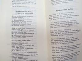 Rustholli laulaa -song book