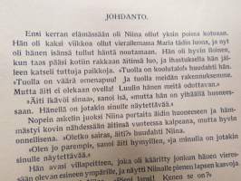 Mitä tytön tulee tietää - Puritaskirjasto I, &quot;hämykeskustelujen&quot; muotoon rakennettu valistuskirja