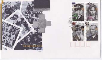 FDC Australia - Australia Remembers II, 10.8.1995. Postimerkeissä lentäjä, sairaanhoitaja, pomminpurkaja ja laivan lämmittäjä. (sota, WW II, sotahistoria).