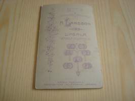 Sotilasvalokuva, kova, vuodelta 1909, Upsala, Ruotsi. Katso myös muut kohteeni.