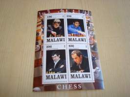 Shakin mestarit: Carlsen, Anand, Kramnik ja Kasparov, 4 postimerkin arkki, leimaamaton, vuodelta 2013, Malawi, hieno. Katso myös muut kohteeni mm. noin 1200